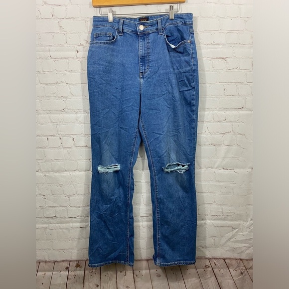 Lee Heritage Jeans Women’s Size 14M Blue Medium Wash Distressed Straight Leg - Picture 1 of 8
